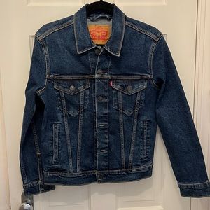 Levi’s denim jacket size XS